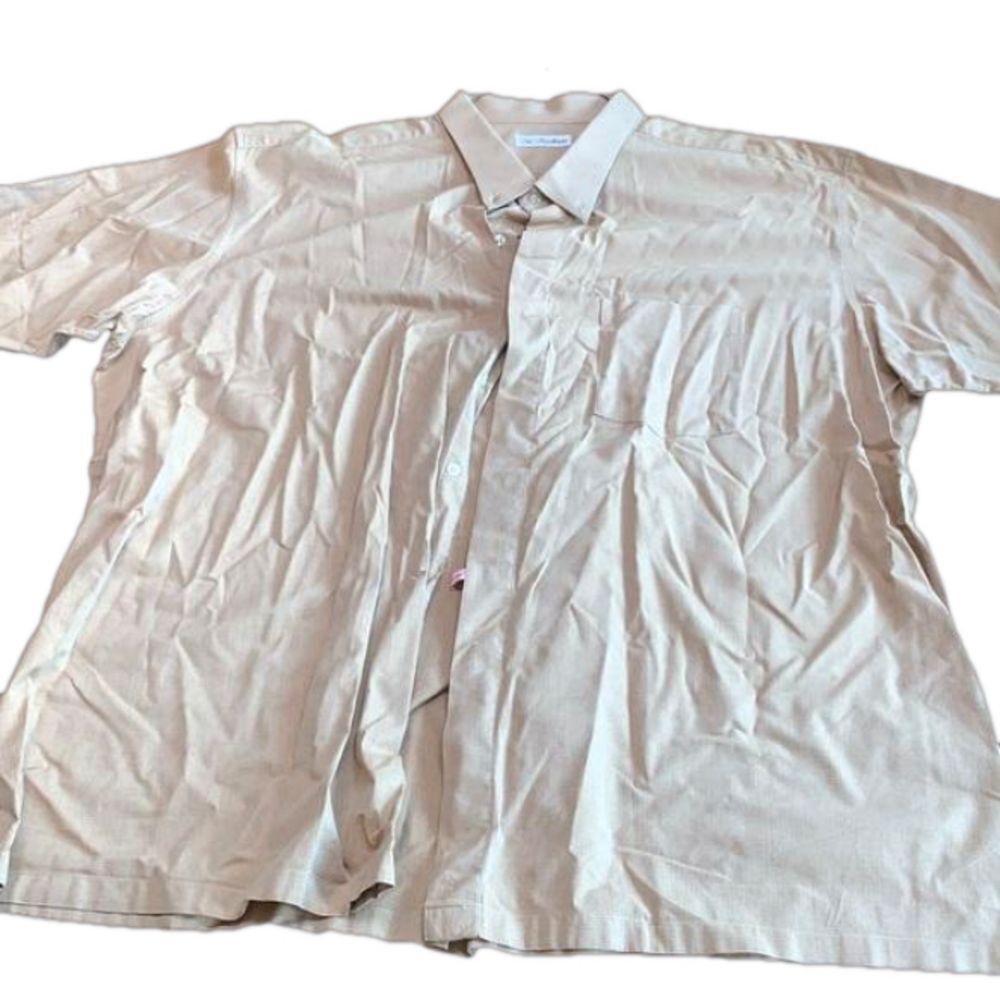 3xl tan button down shirt in box 22
